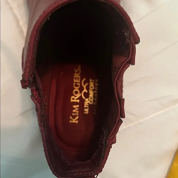 Kim Rogers Maroon Ankle Booties - Picture 3 of 5